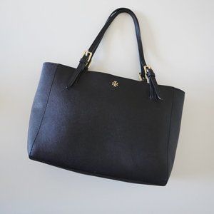 Tory Burch - Black Emerson Women's Bag - Durable Vinyl Leather